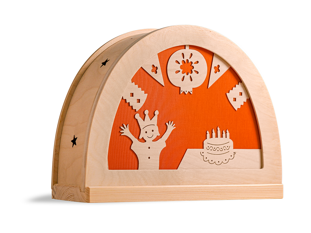 Verjaardag silhouet in houten silhouetlamp voor feestelijke sfeer